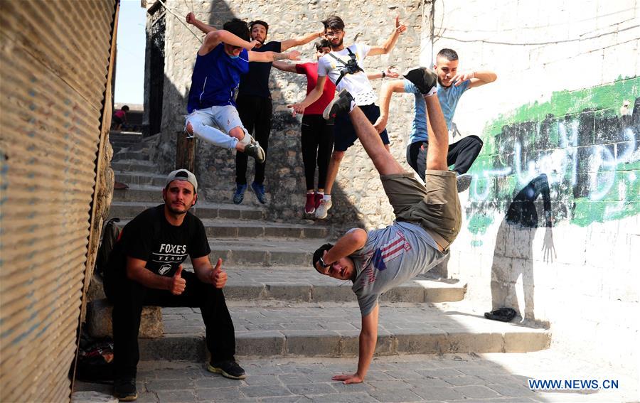SYRIA-ALEPPO-PARKOUR-FEATURE