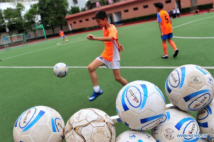 #CHINA-HUBEI-CHILDREN FOOTBALL (CN)