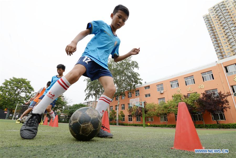 #CHINA-STUDENTS-FOOTBALL (CN)