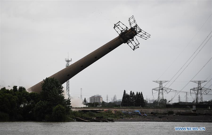 CHINA-JIANGSU-YANGTZE-CONCRETE PYLON-DETONATION (CN)