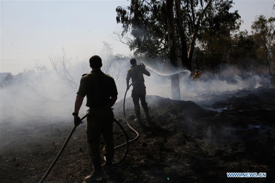 MIDEAST-NAHAL OZ-FIRE