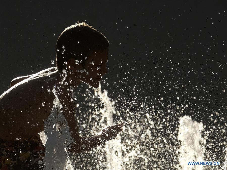 U.S.-LOS ANGELES-HEATWAVE