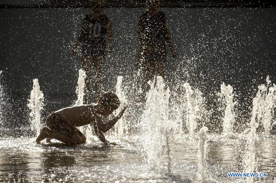 U.S.-LOS ANGELES-HEATWAVE