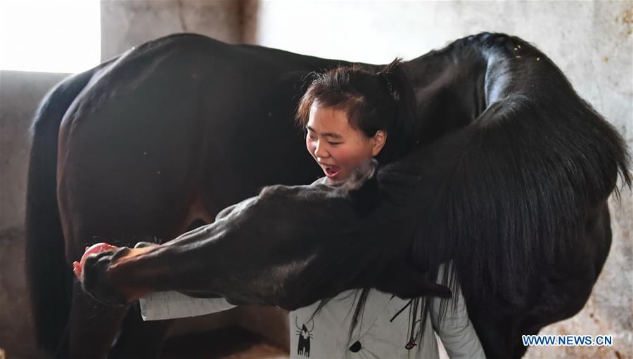 CHINA-JIANGXI-EQUESTRIANISM-RIDING SCHOOL-TEENAGER (CN)