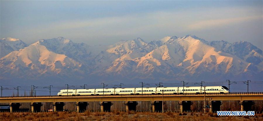 Xinhua Headlines: All aboard: China's high-speed rail 10 years on
