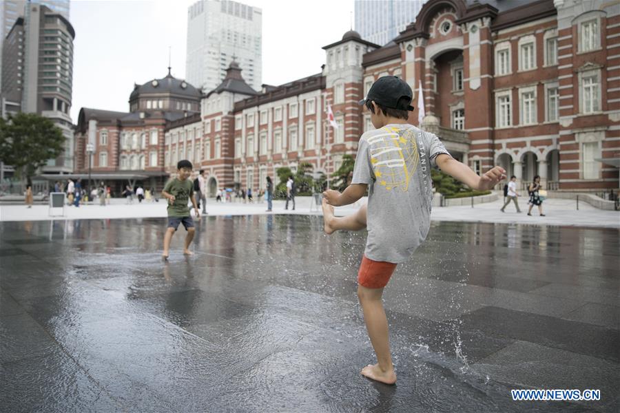 JAPAN-TOKYO-WEATHER-HEAT