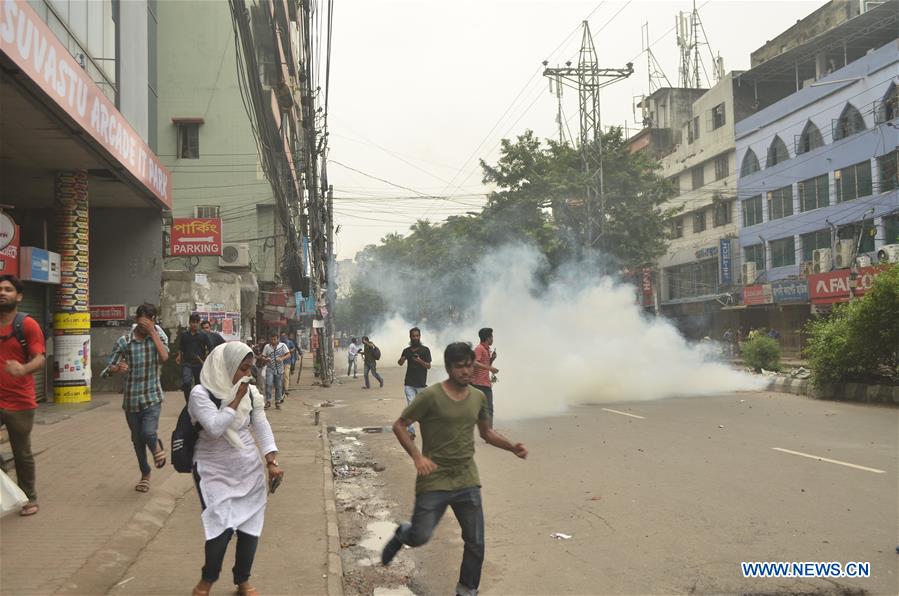 BANGLADESH-DHAKA-STUDENTS-PROTEST