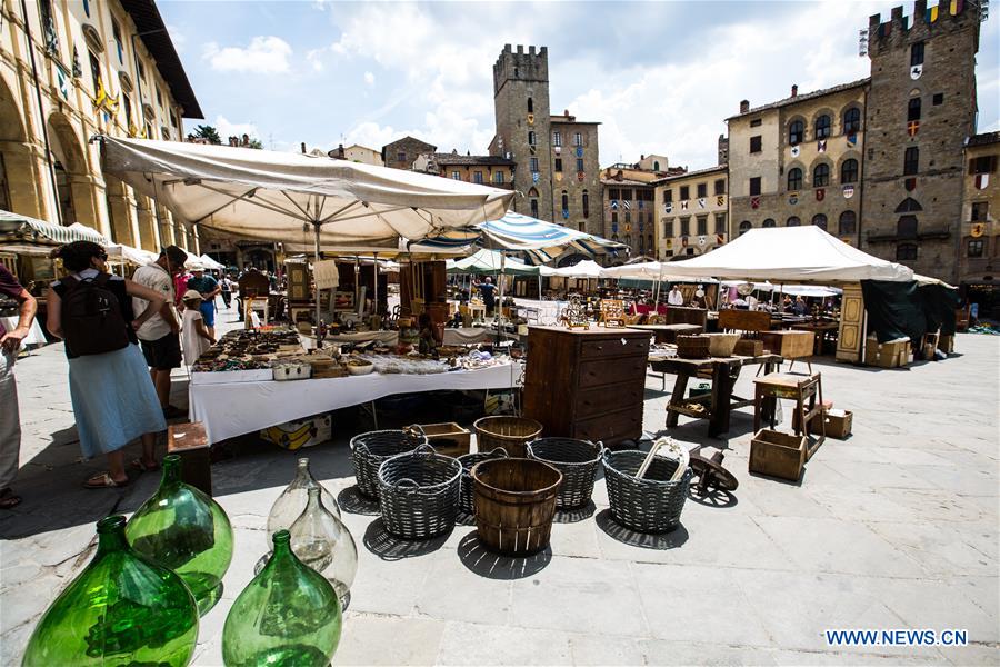 ITALY-AREZZO-ANTIQUE FAIR