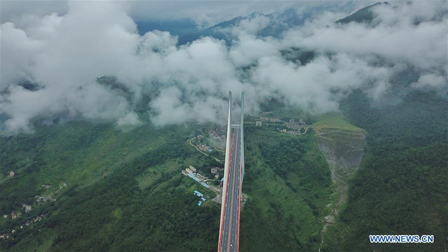 CHINA-GUIZHOU-BRIDGE-SCENERY (CN)