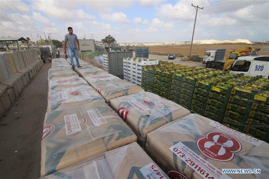 MIDEAST-GAZA-KEREM SHALOM CROSSING