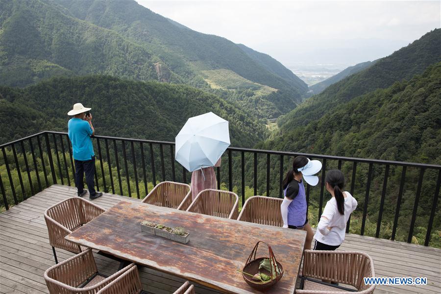 CHINA-ZHEJIANG-LISHUI-GUESTHOUSE (CN)