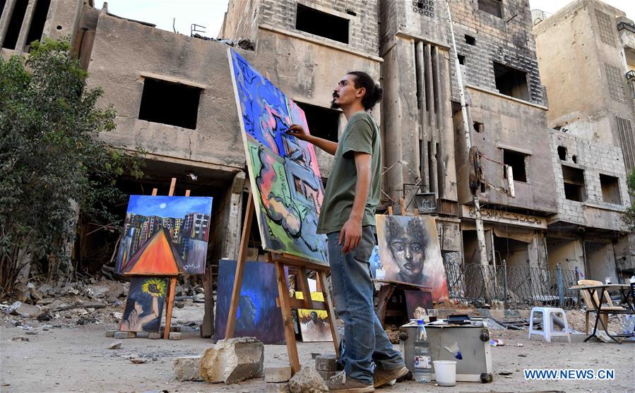 SYRIA-DAMASCUS-PAINTINGS-RUINS
