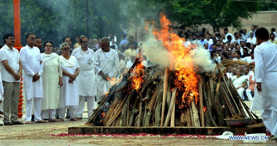 INDIA-NEW DELHI-FORMER PRIME MINISTER-VAJPAYEE-CREMATION-STATE HONOURS