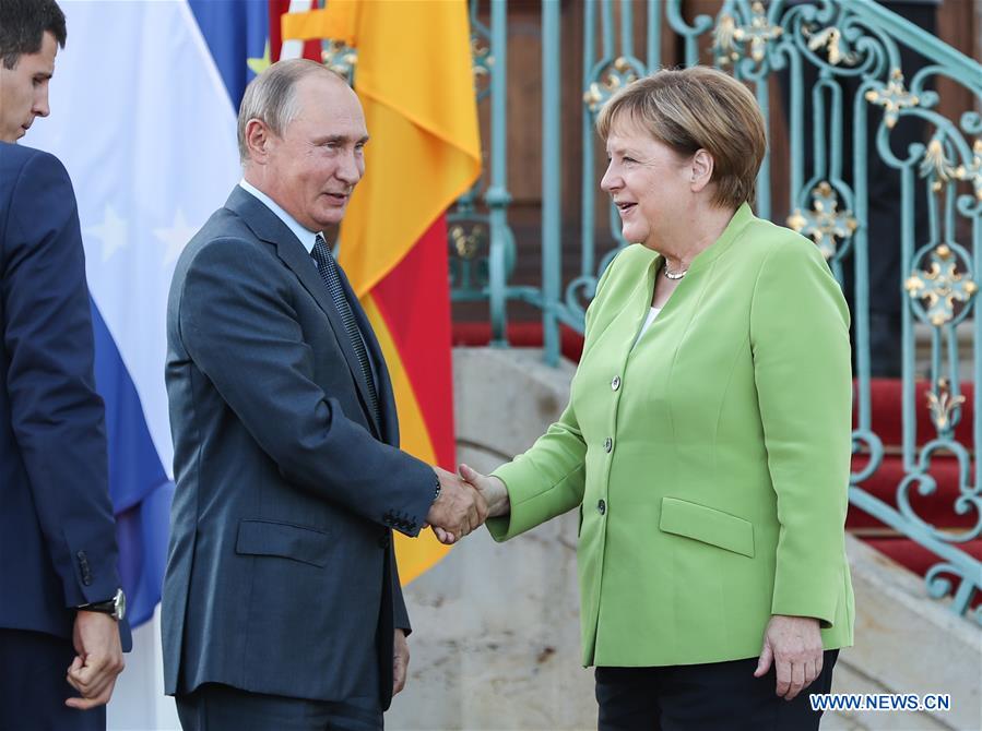 GERMANY-MESEBERG-MERKEL-RUSSIA-PUTIN-MEETING