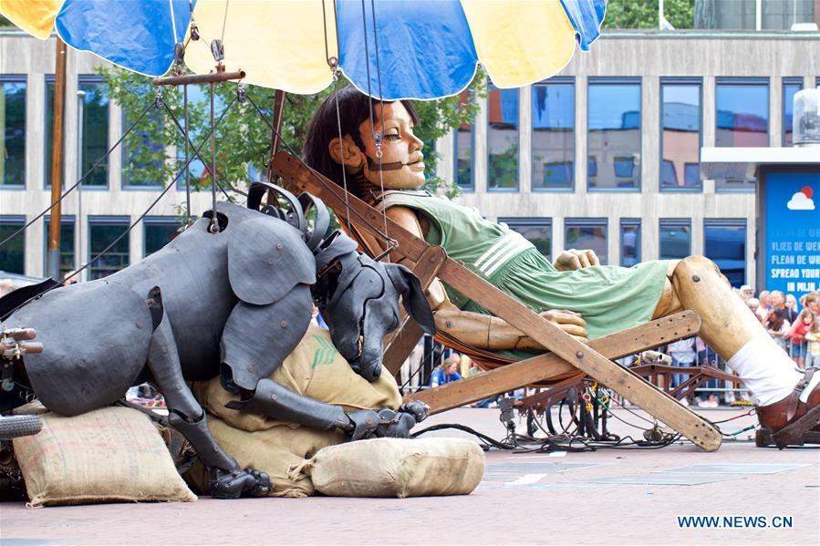 THE NETHERLANDS-LEEUWARDEN-GIANT MARIONETTES