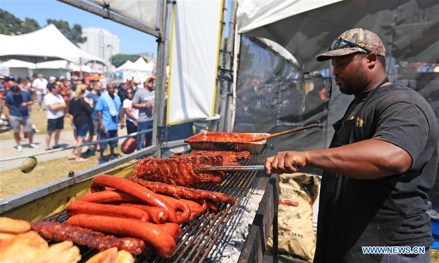 U.S.-LOS ANGELES-BBQ-FESTIVAL 