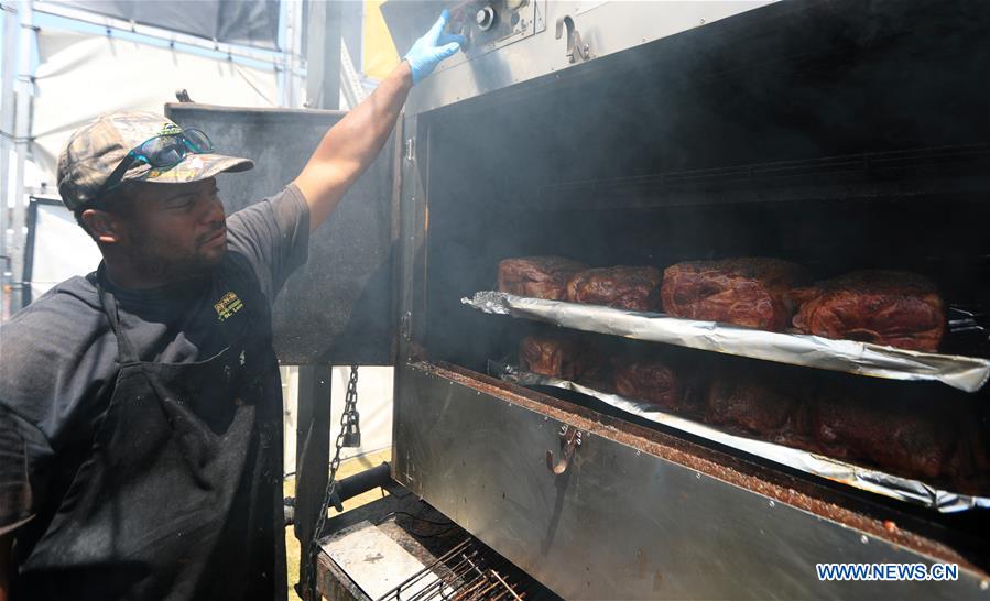 U.S.-LOS ANGELES-BBQ-FESTIVAL 