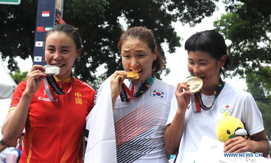 (SP)INDONESIA-SUBANG-ASIAN GAMES-CYCLING ROAD-WOMEN'S 100KM INDV. ROAD RACE