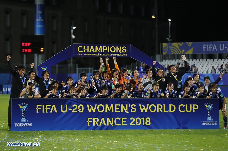 Vannes, France. 24th Aug, 2018. Champion team Japan celebrate during the  awarding ceremony of 2018 FIFA U-20 Women's World Cup in Vannes, France,  Aug. 24, 2018. Japan beat Spain in the final