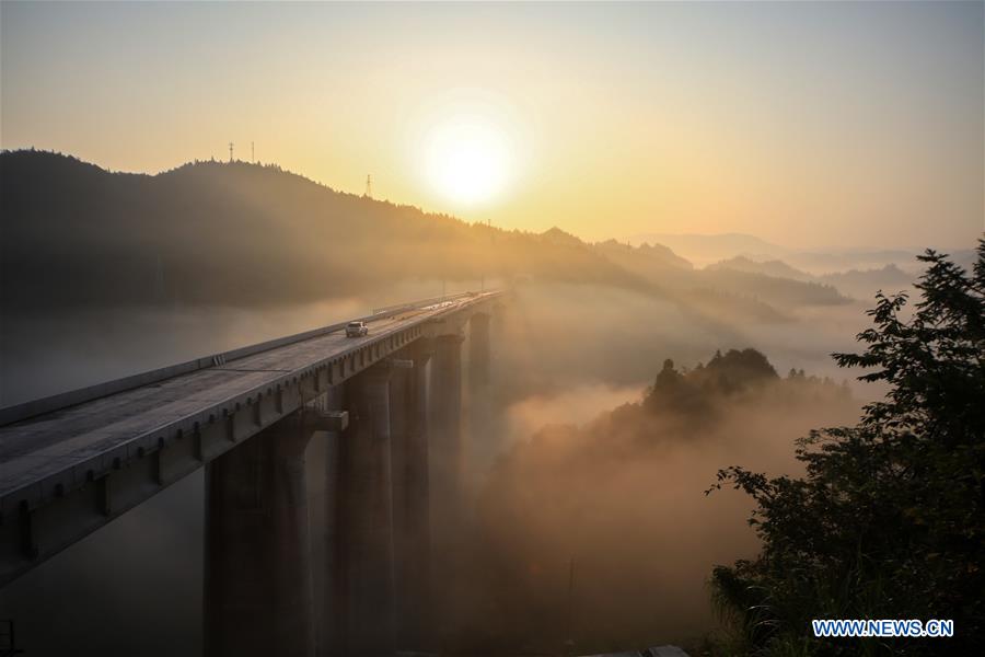 #CHINA-HUNAN-BRIDGE-CONSTRUCTION (CN)