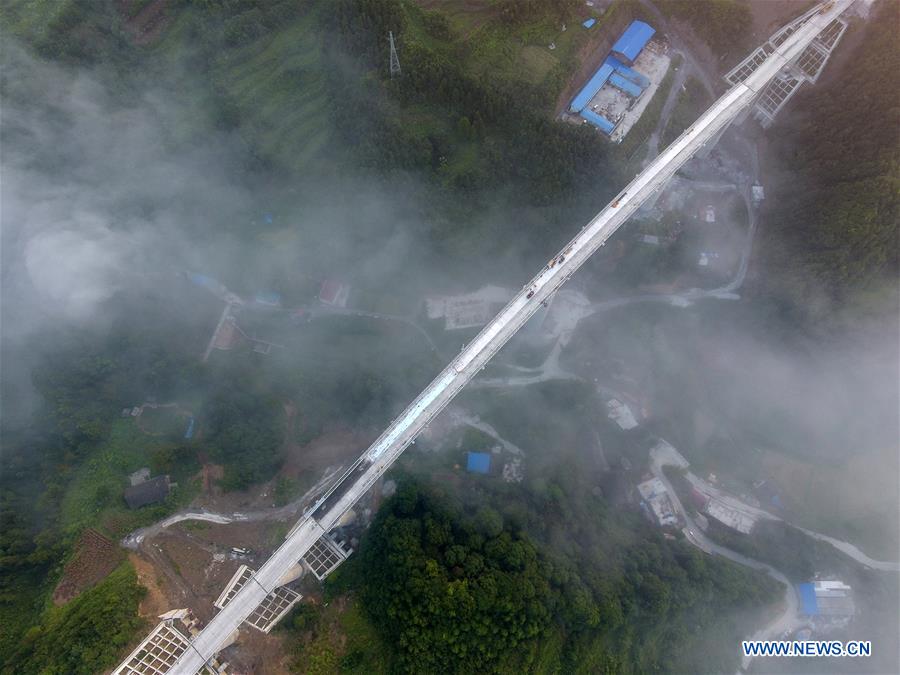 #CHINA-HUNAN-BRIDGE-CONSTRUCTION (CN)