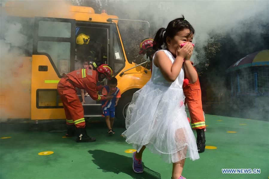 #CHINA-HEBEI-CANGZHOU-KIDS-FIRE-FIGHTING-TRAINING (CN)