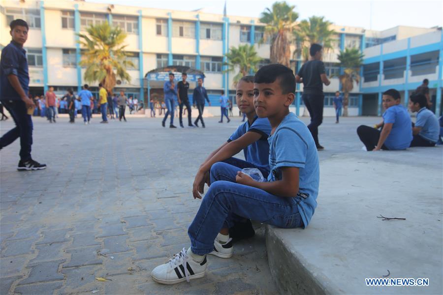 MIDEAST-GAZA-FIRST DAY-SCHOOL