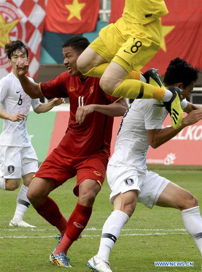 (SP)INDONESIA-BEKASI-ASIAN GAMES-MEN'S FOOTBALL-SEMIFINAL-VIETNAM VS SOUTH KOREA
