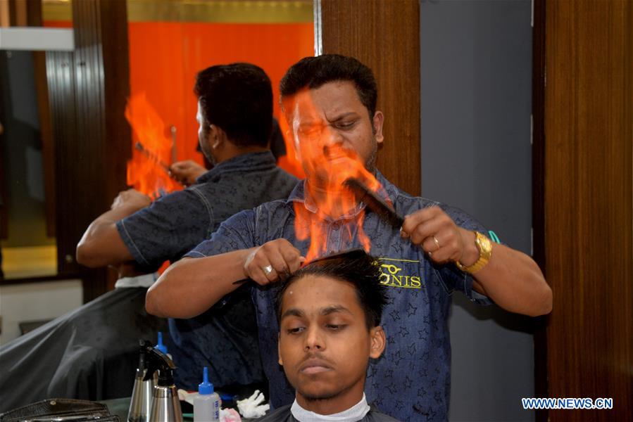 Hair burning becomes new sensation in Bangladesh - Xinhua 