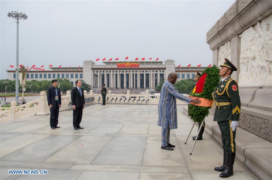 CHINA-BEIJING-BURKINA FASO-PRESIDENT-MONUMENT-TRIBUTE (CN)