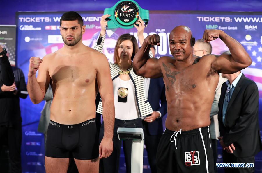 (SP)CROATIA-ZAGREB-BOXING-WBC INTERNATIONAL HEAVYWEIGHT