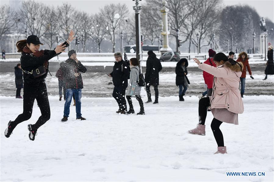 Xinhua Headlines: Chinese tourists swarm to Europe to explore uncharted places, culture