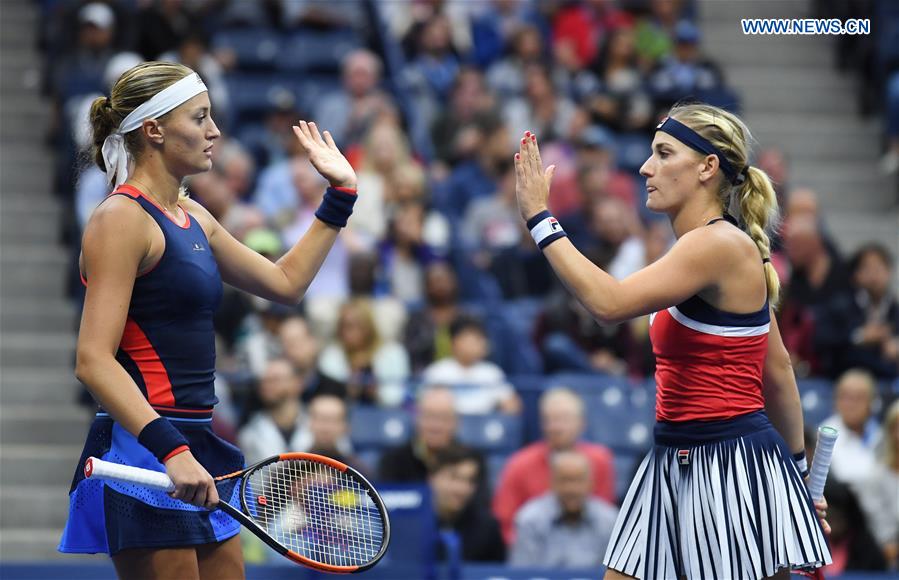 (SP)US-NEW YORK-TENNIS-US OPEN-WOMEN'S DOUBLES-FINAL