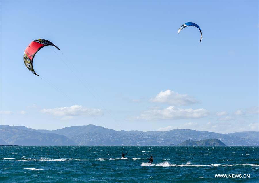 (SP)NEW ZEALAND-WELLINGTON-KITESURFING