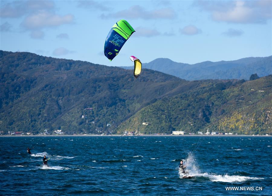 (SP)NEW ZEALAND-WELLINGTON-KITESURFING