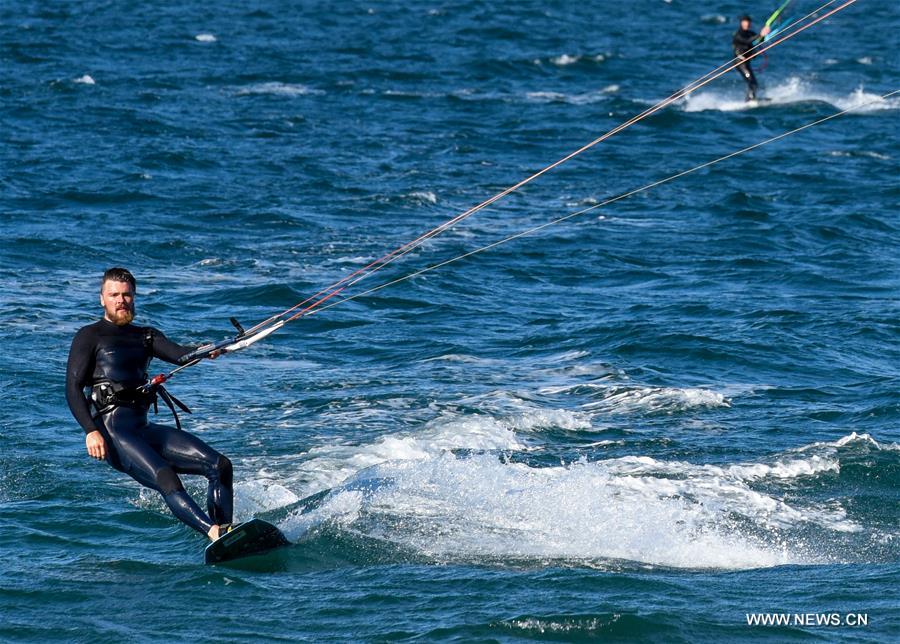 (SP)NEW ZEALAND-WELLINGTON-KITESURFING