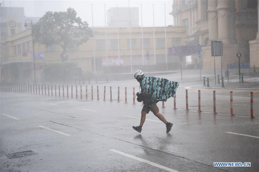CHINA-MACAO-MANGKHUT-TYPHOON SIGNAL(CN)