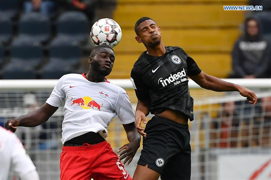 (SP)GERMANY-FRANKFURT-SOCCER-BUNDESLIGA-FRANKFURT VS LEIPZIG