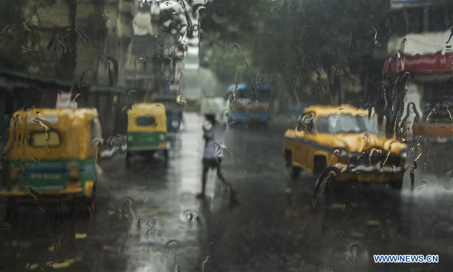 INDIA-KOLKATA-RAIN