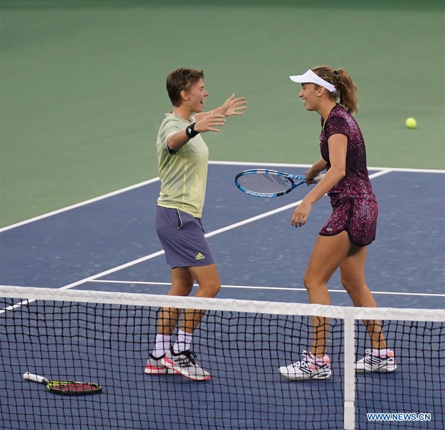 (SP)CHINA-WUHAN-TENNIS-WTA-WUHAN OPEN-DOUBLES-FINAL(CN)