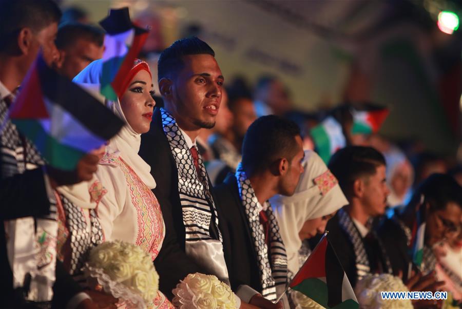 MIDEAST-GAZA-MASS WEDDING