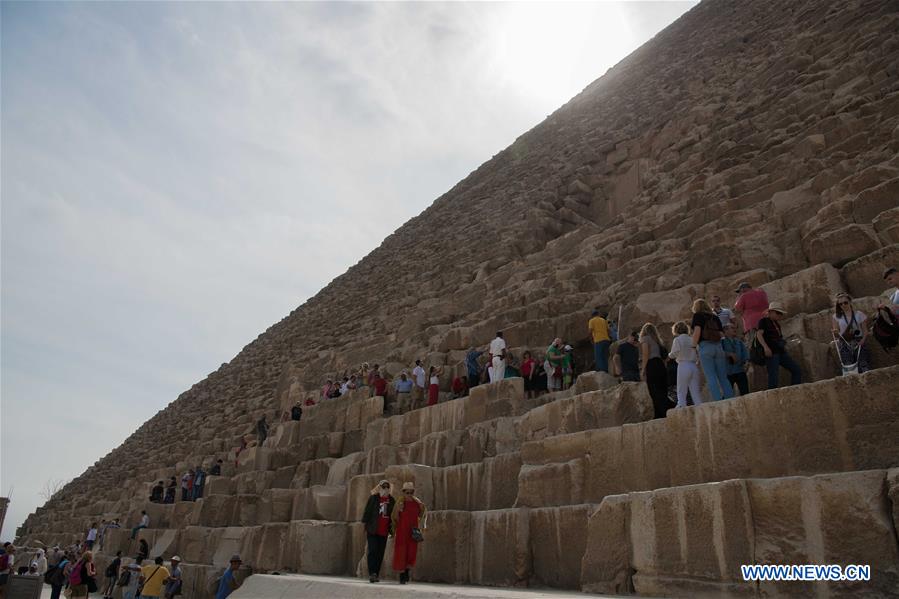 EGYPT-GIZA-GREAT PYRAMIDS-TOURISM
