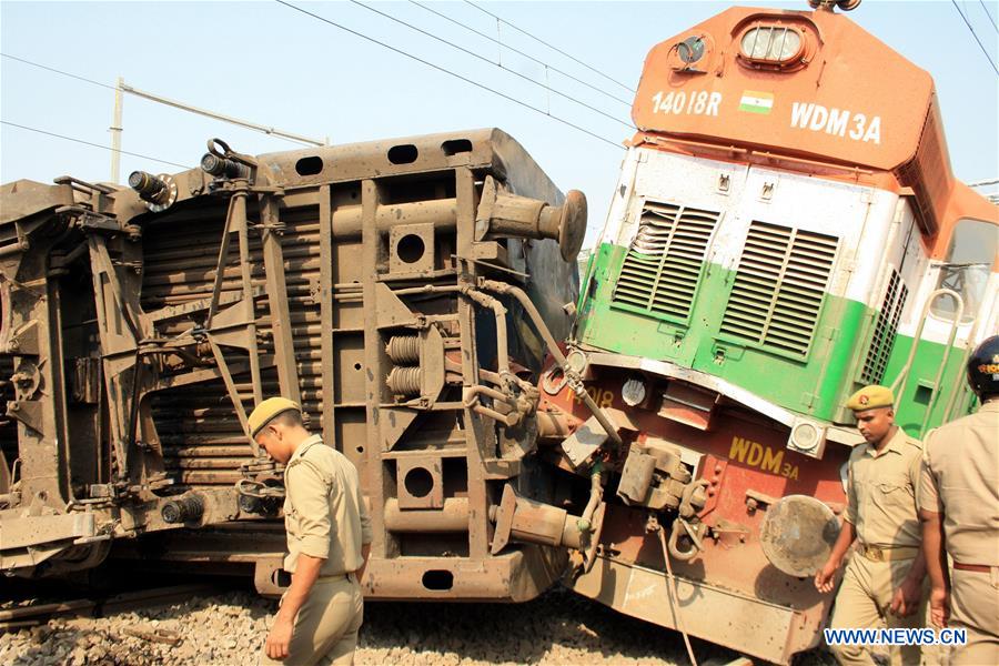INDIA-UTTAR PRADESH-TRAIN-ACCIDENT