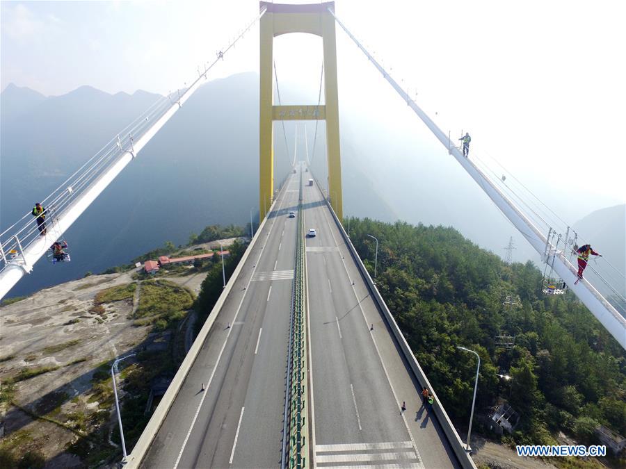 #CHINA-HUBEI-BRIDGE-MAINTENANCE (CN)