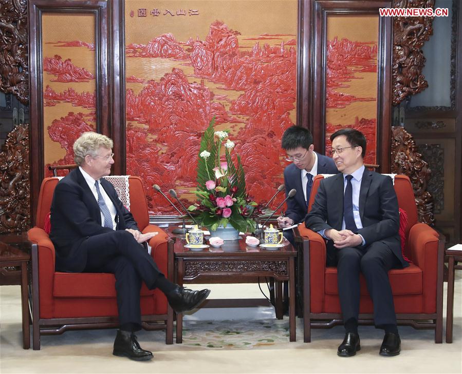 CHINA-BEIJING-HAN ZHENG-INVESTOR AB-CHAIRMAN-MEETING (CN)