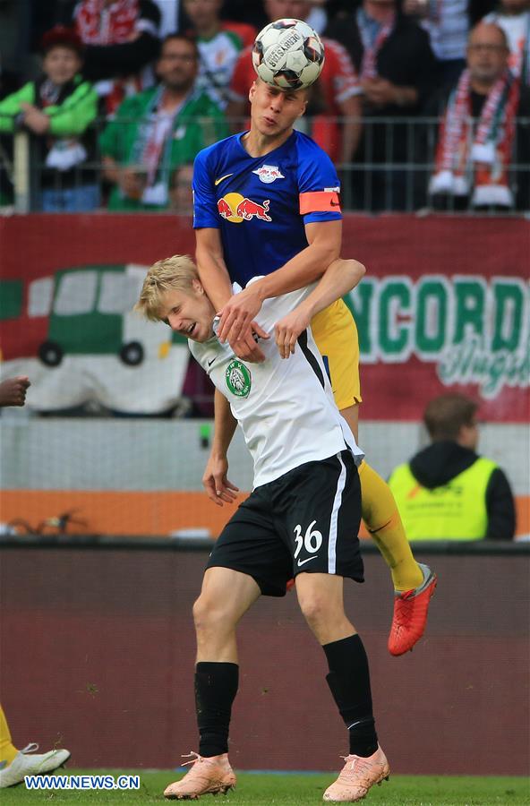 (SP)GERMANY-AUGSBURG-SOCCER-BUNDESLIGA-AUGSBURG VS LEIPZIG