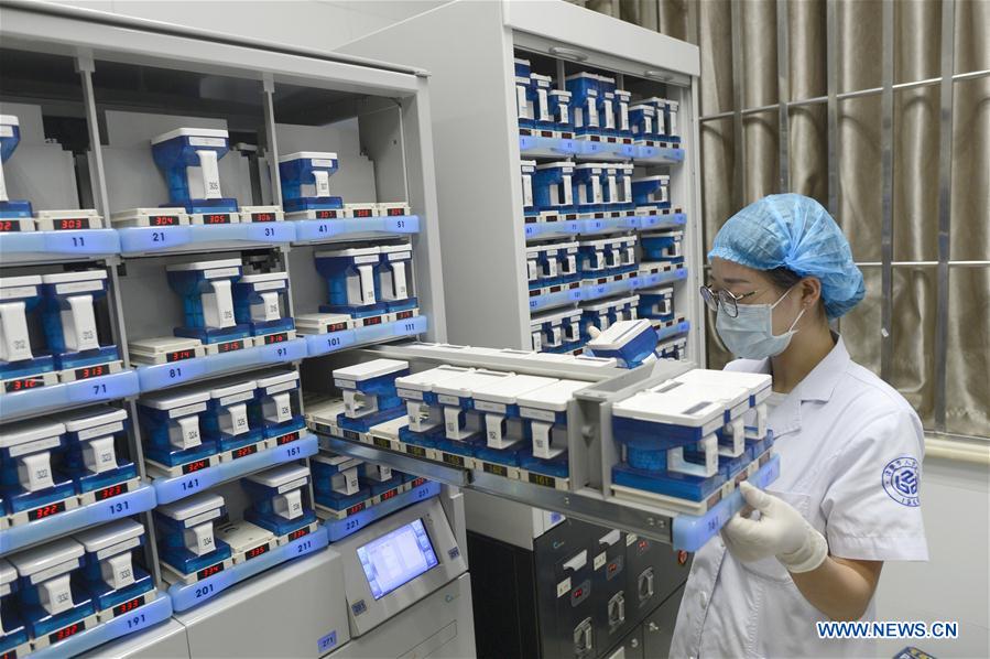 Xinhua Headlines: China considers tougher law against counterfeit drugs
