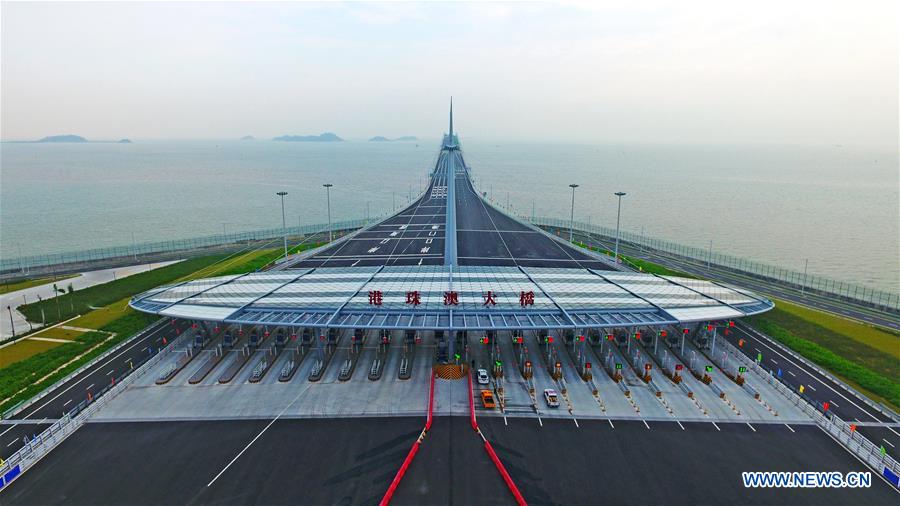 CHINA-HONG KONG-ZHUHAI-MACAO BRIDGE-OPEN TO TRAFFIC (CN)