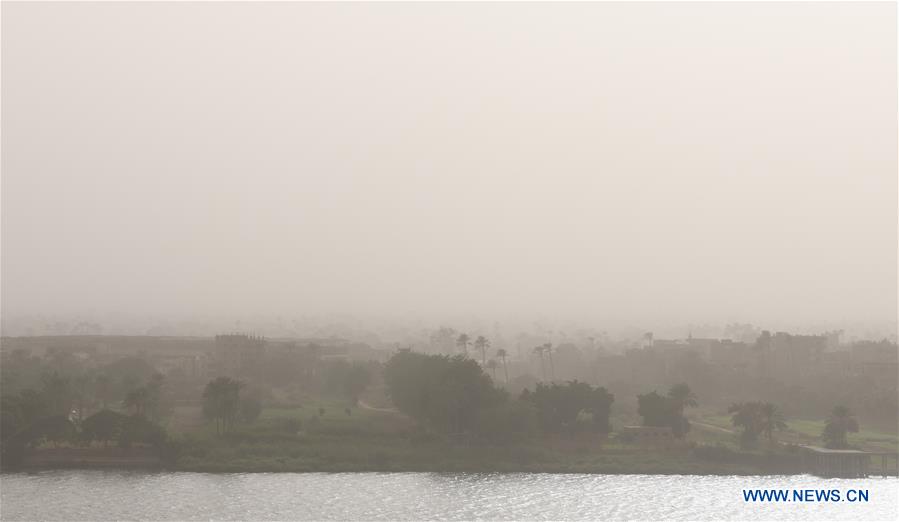 EGYPT-CAIRO-ENVIRONMENT-DUSTY WEATHER