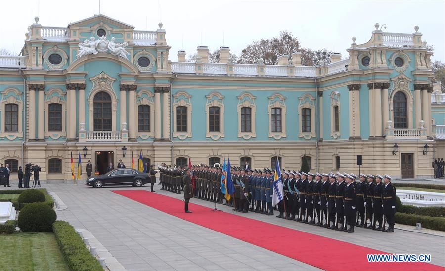 UKRAINE-KIEV-POROSHENKO-MERKEL-POLITICS
